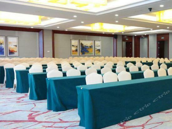 Bauhinia Garden Hotel Qingdao Dış mekan fotoğraf